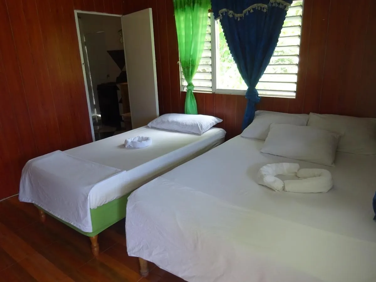 Conrods Negril Guesthouse