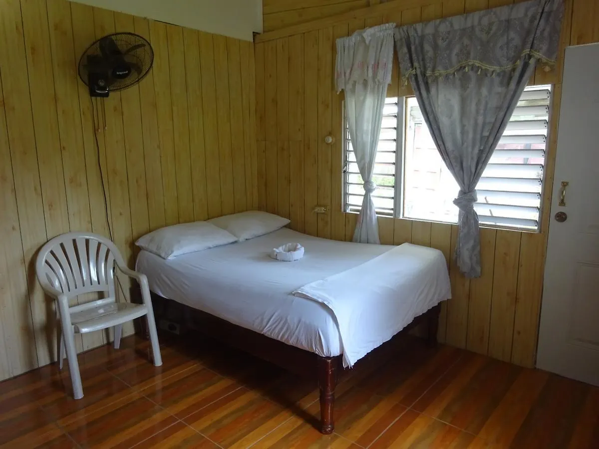 Gasthof Conrods Negril Guesthouse